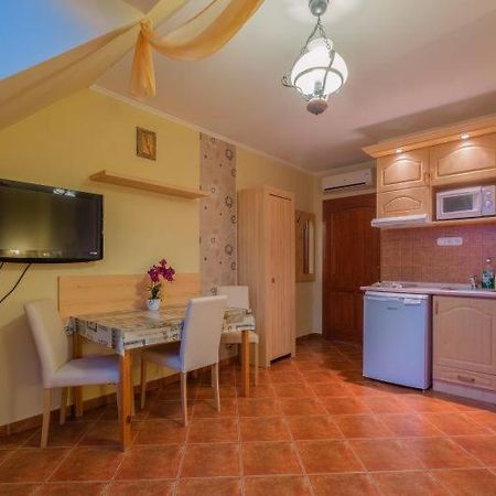 Rozmann Family Panzio & Apartmanhaz Sárvár Εξωτερικό φωτογραφία