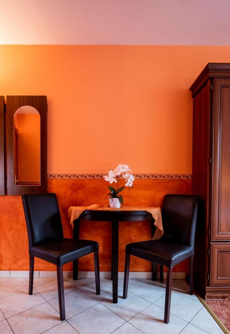 Rozmann Family Panzio & Apartmanhaz Sárvár Εξωτερικό φωτογραφία